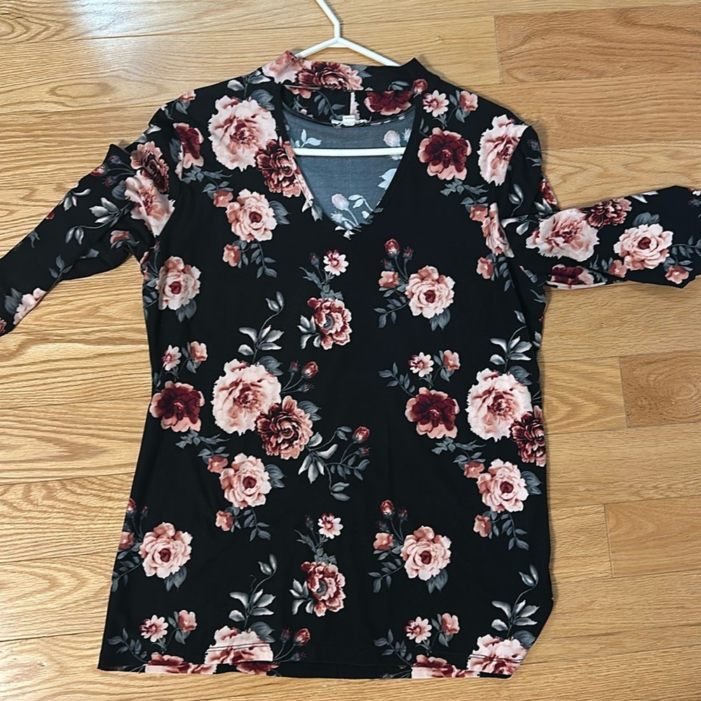 Floral long sleeve top